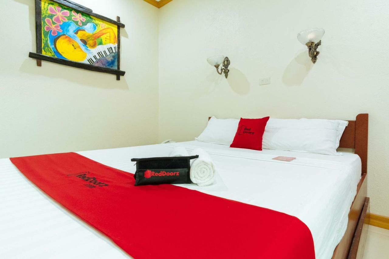 Reddoorz Premium Near Pristine Beach Пуэрто-Принцеса Экстерьер фото