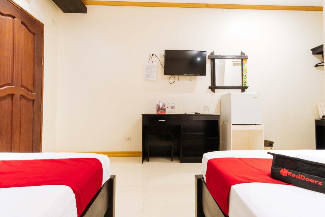 Reddoorz Premium Near Pristine Beach Пуэрто-Принцеса Экстерьер фото